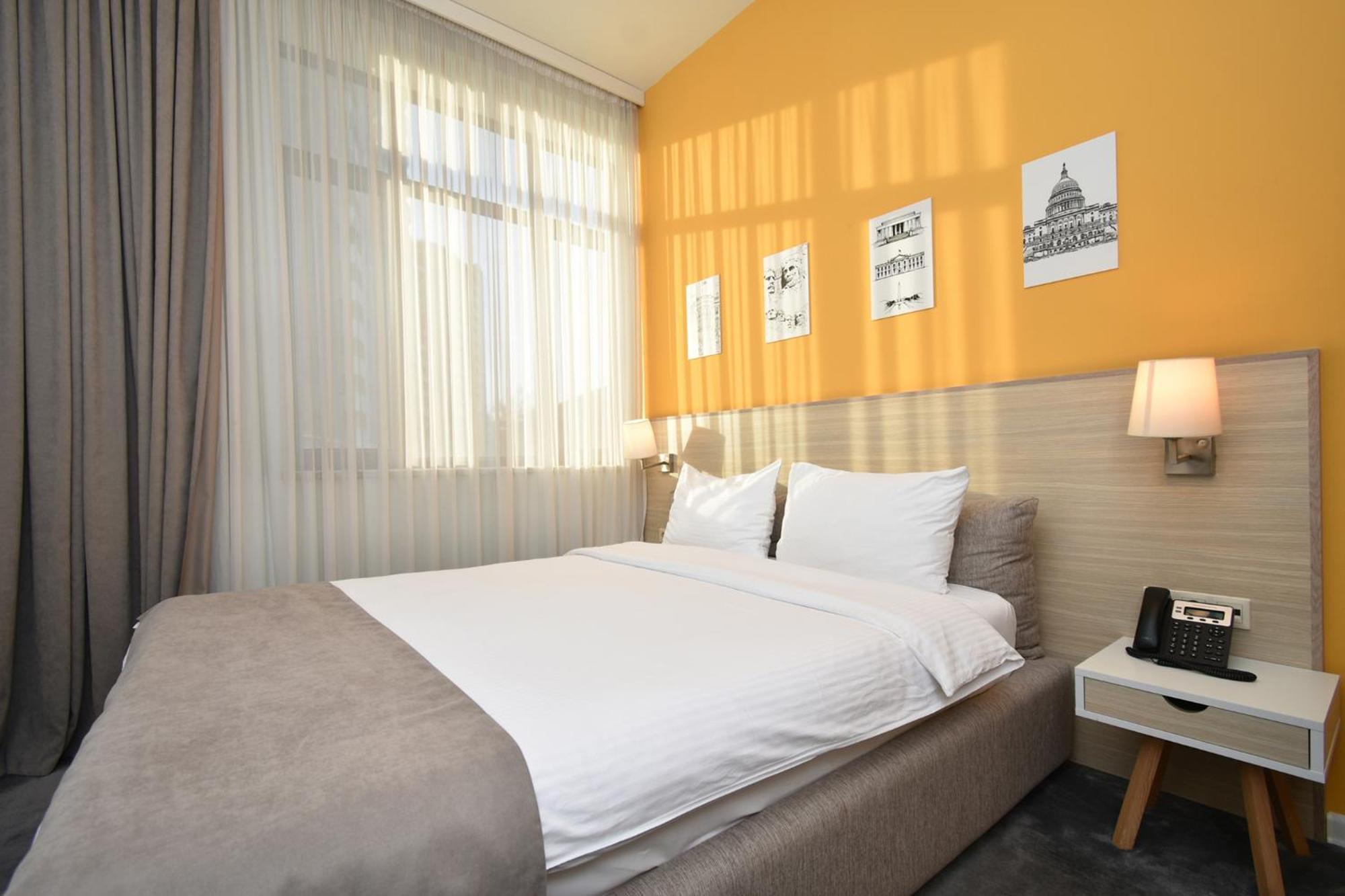 In City Hotel Jerevan Buitenkant foto